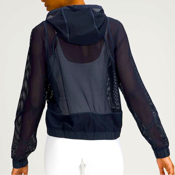Lululemon Relaxed Fit Mesh Jacket, True Navy, Size 4, Lightweight, Like New - Picture 4 of 7
